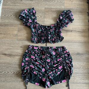 POSTER GIRL Black and Pink Cherry Patterned Set